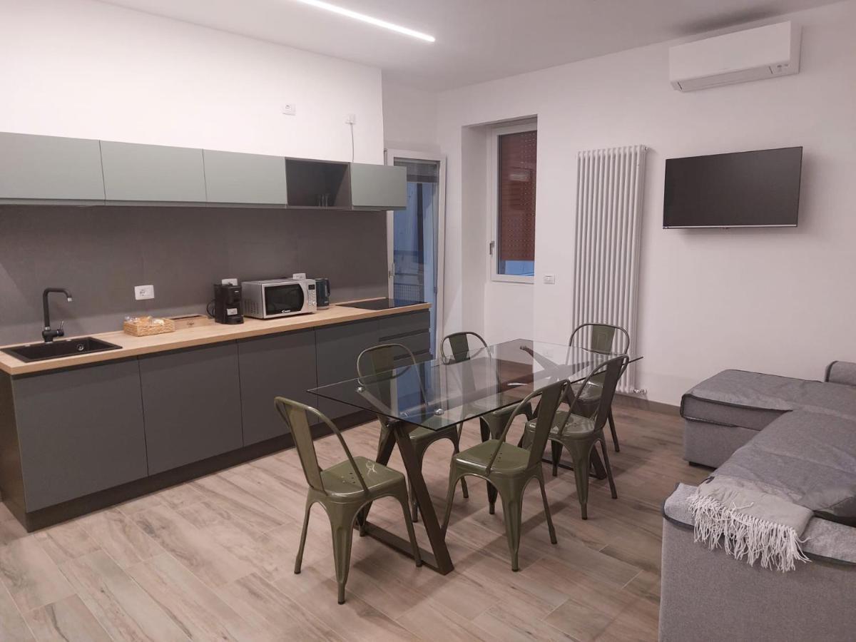 111 Suite Apartment Bergamo Bagian luar foto