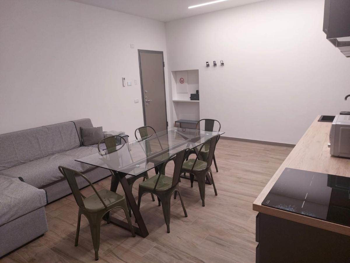 111 Suite Apartment Bergamo Bagian luar foto